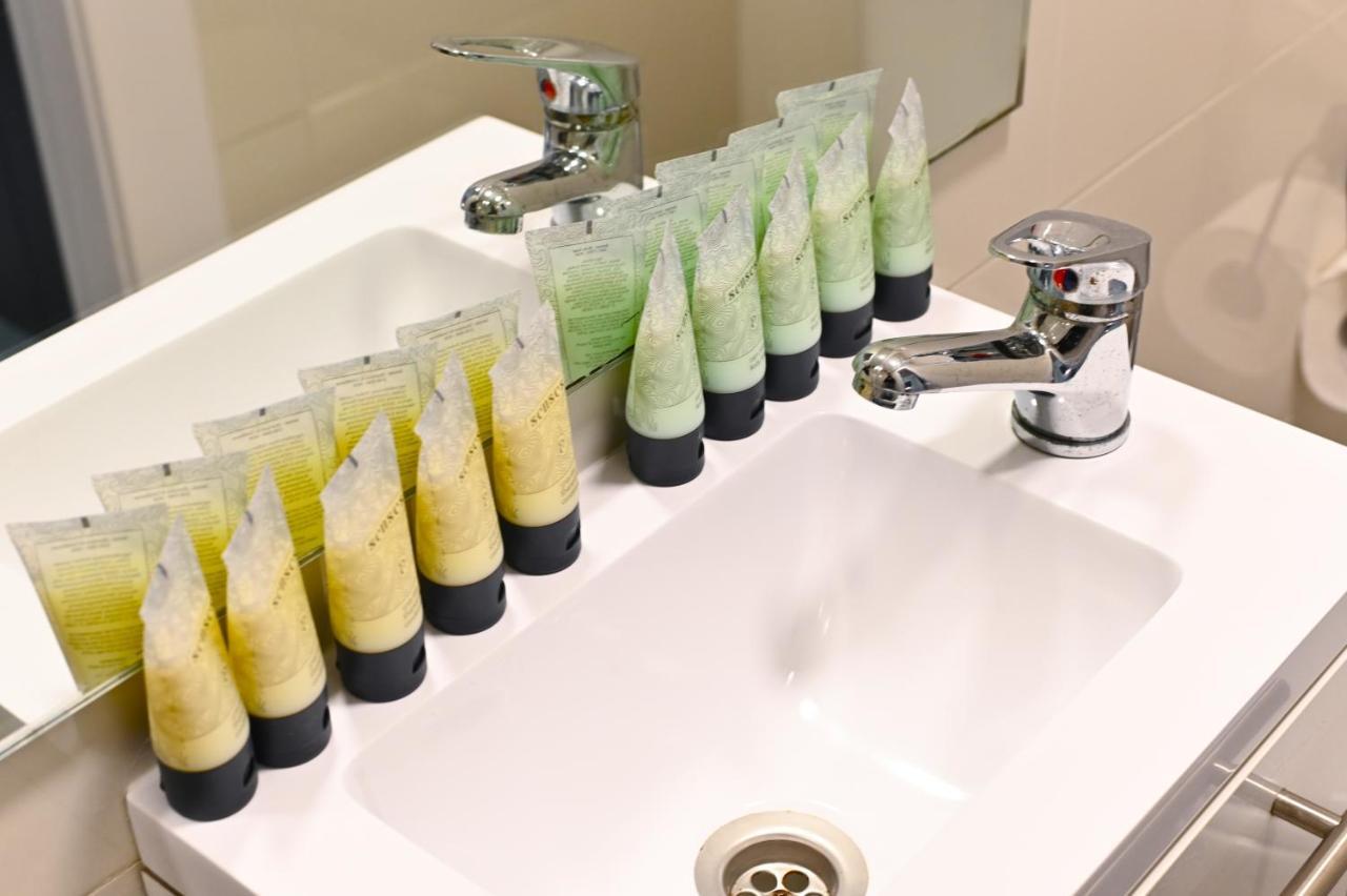 Yalarent Malina Motel In Tyberiada Zewnętrze zdjęcie